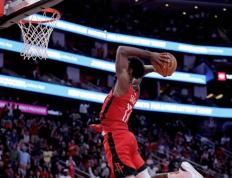 MK-杜兰特连续七场比赛得分超过绝杀，独行侠挑战极限！的简单介绍