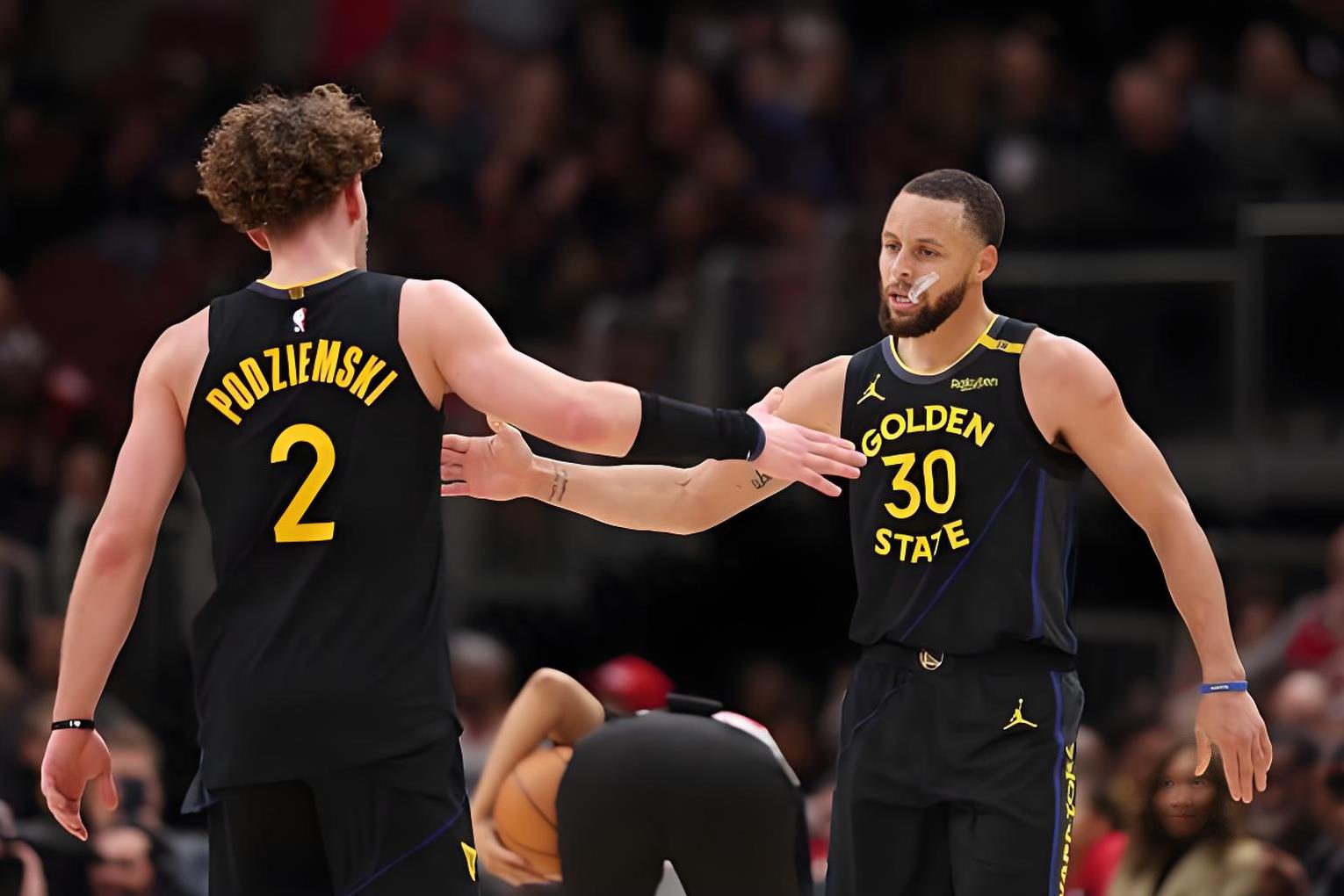 MK体育-关于库里迎来二十赛季高光表现,日本队球迷沸腾!的信息