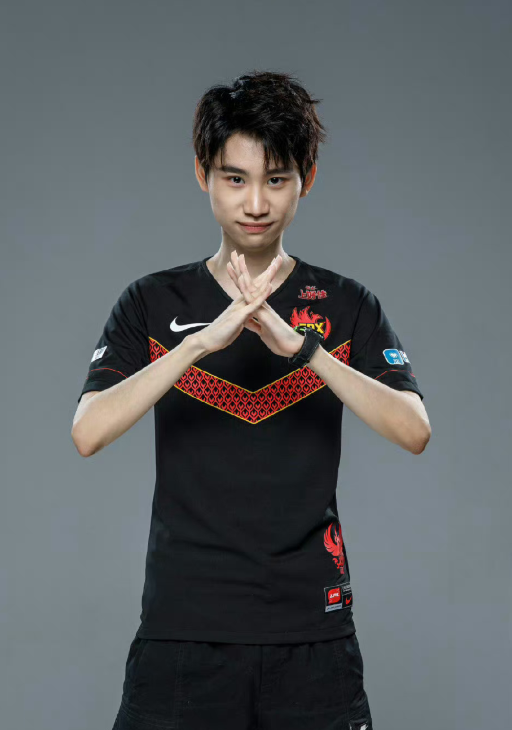 MK体育-包含TheShy迎来三赛季高光表现，RNG球迷沸腾！的词条