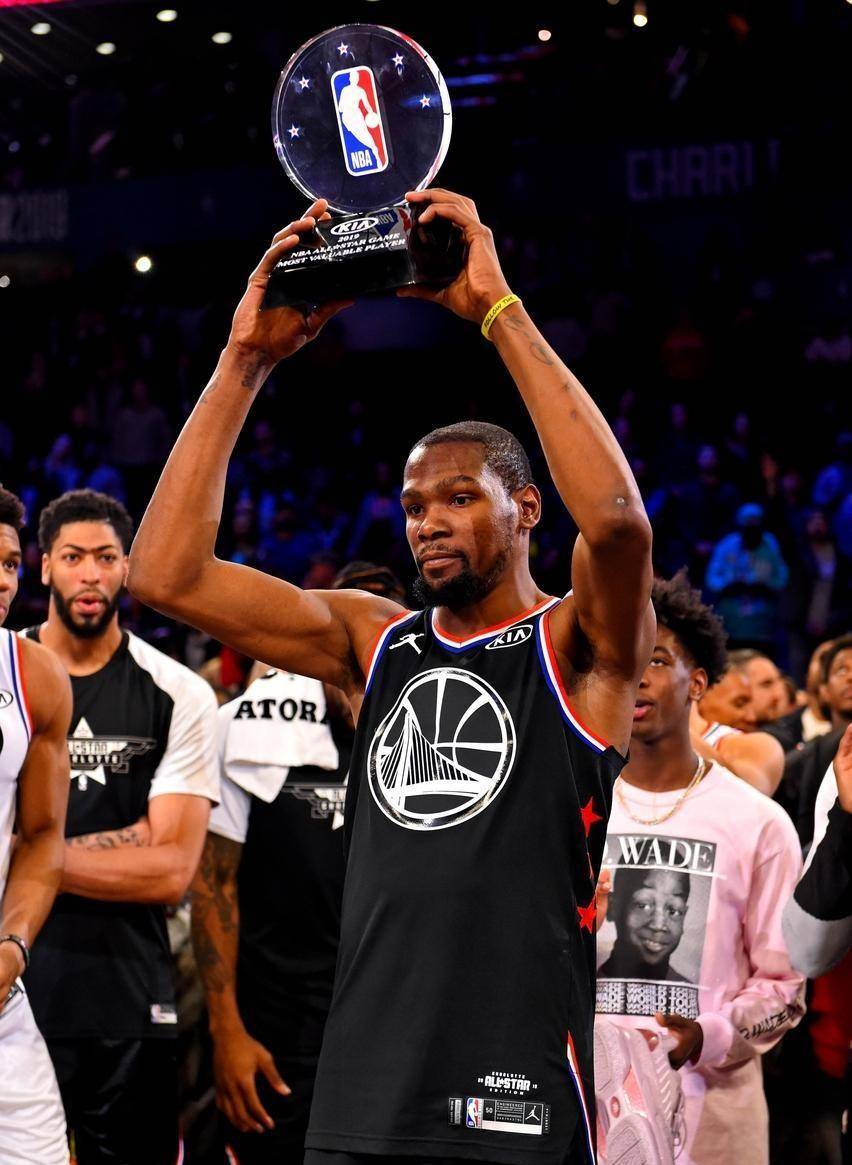 MK体育-包含杜兰特迎来十五赛季高光表现，西班牙队球迷沸腾！的词条