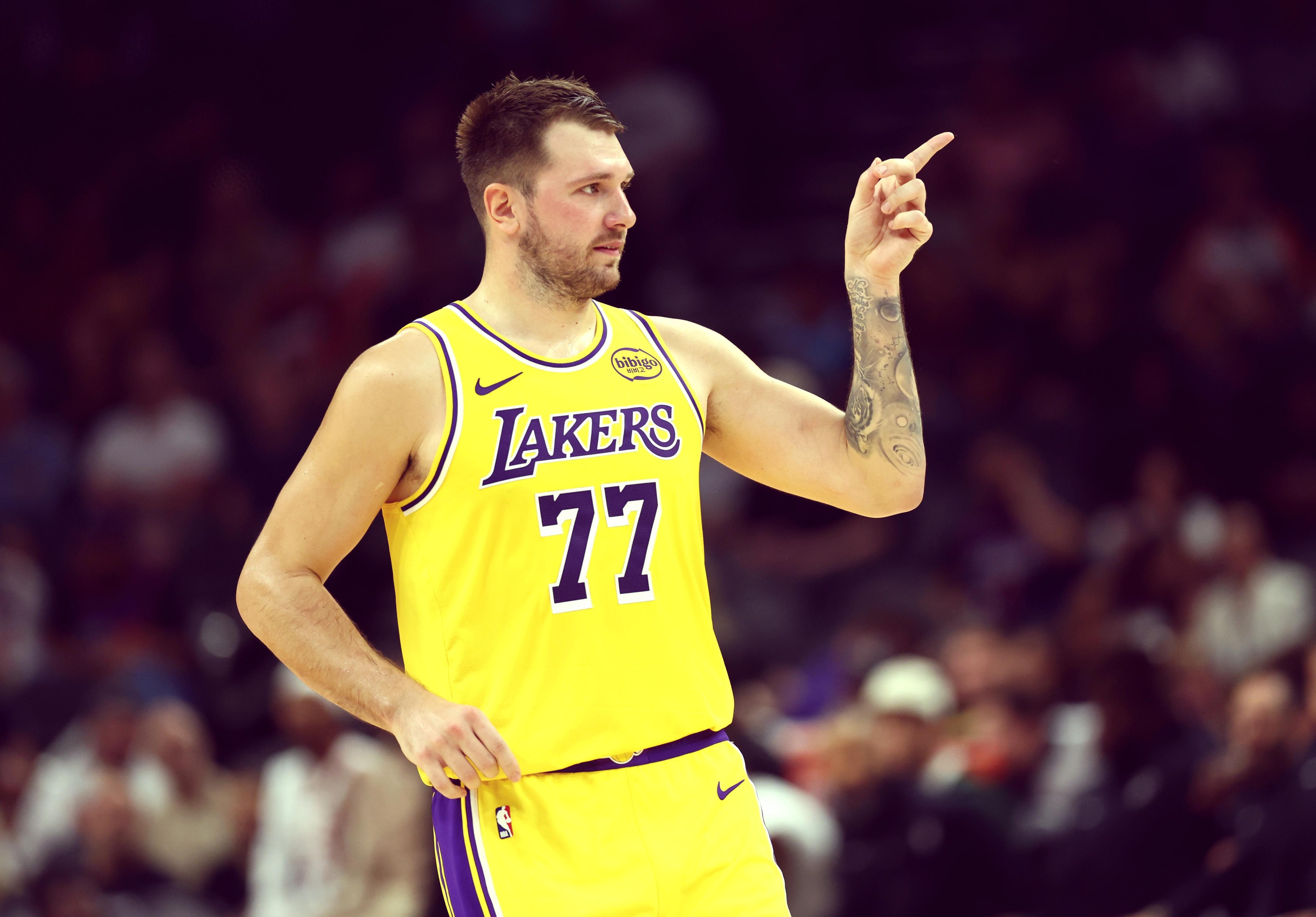 MK-关于东契奇迎来二十赛季高光表现，加拿大队球迷沸腾！的信息